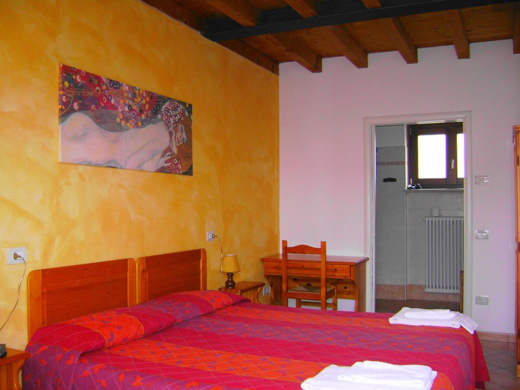 Agriturismo Le Sigalette Salionze Pokój zdjęcie